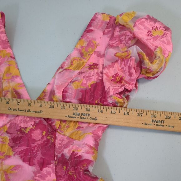 Selfie Leslie Perfect Match Puff Sleeve Low Back Mini Dress Pink extra small - Picture 4 of 6